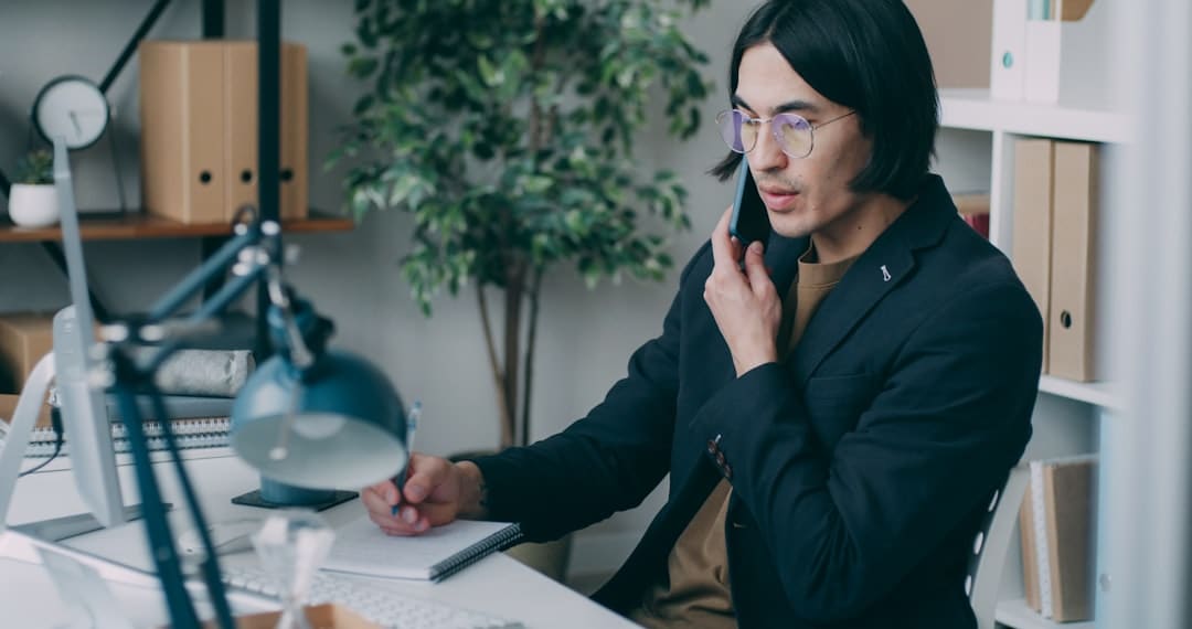 鲁豫给张子枫买衣服 交心行为温暖人心